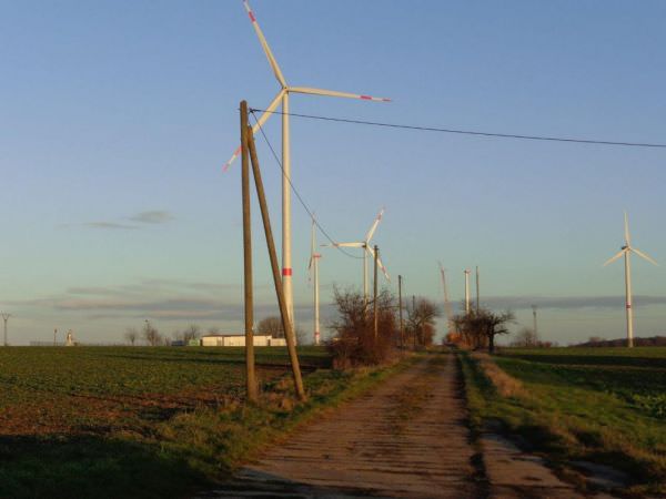 Deutschland (Thüringen) Windpark Kirchheilingen 5 Anlagen