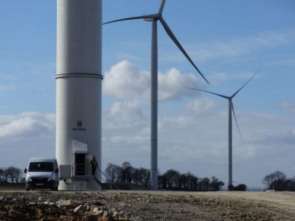 Frankreich (Rennes) Windpark La Ferriere 8 Anlagen