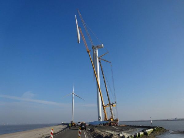 Niederlande Windpark Delfzijl 19 Anlagen