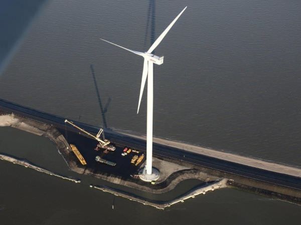 Niederlande Windpark Delfzijl 19 Anlagen